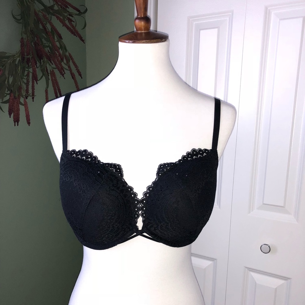 La Senza bra.